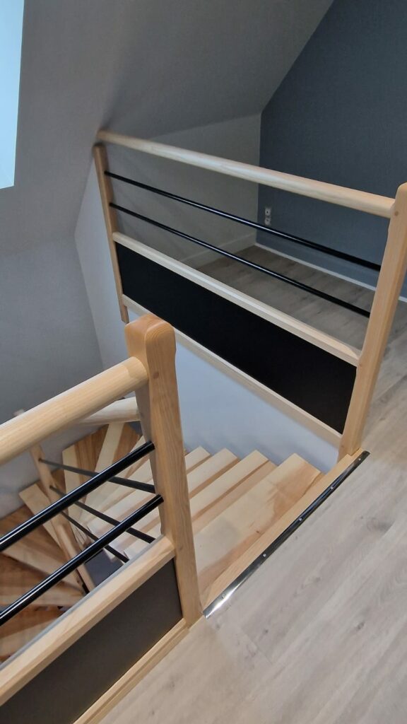 Launay Ludovic Peintre Runanescalier Et Bibliiotheque 3